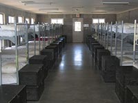 Контрактникам жилье предоставят в казармах