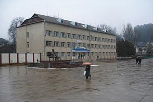 Поселковый совет упорно пытается переделать военкомат под себя