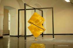 На западных рынках появились принципиально новые двери. Видео