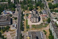 «Родные» фирмы разыграли тендер на дороги Макеевки