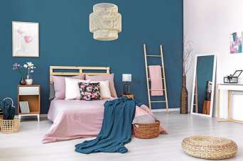 Надаємо нових кольорів спальні