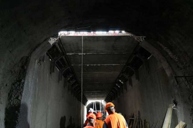 Вiдновлювальнi роботи на перегонi мiж станцiями метро йдуть цiлодобово