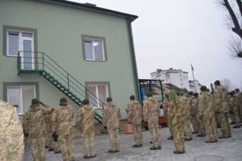 Тернопiль допоможе з житлом ще двум вiйськовослужбовцям