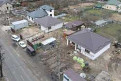 На вулицi Вокзальної у Бучi вiдновлено вже 50 будинкiв