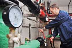 К октябрю все объекты ЖКХ подготовят к отопительному сезону