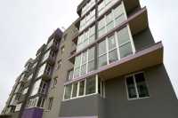 В Бучi вiдновлюють зруйновану секцiю багатоповерхiвки