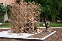 Чайный домик построили из пищевых отходов