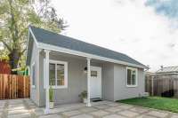 Как построить гостевой дом на участке. Фото и видео