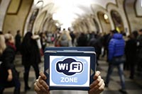 Интернет просочился уже и в киевское метро