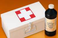 Варианты использования перекиси водорода в быту. Фото и видео