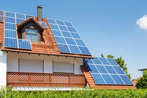 Малоимущим гражданам начали бесплатную установку солнечных батарей