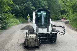 На дорогах Iвано-Франкiвщини провели комплекс ремонтних робiт