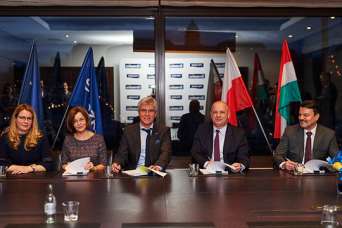 Інвестиції Групи компаній «Śnieżka» в угорську   фірму «POLI-FARBE Vegyipari Kft»