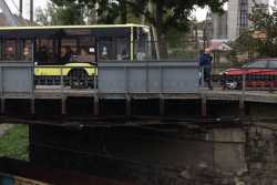 У Львовi досi не можуть вiдремонтувати аварiйний мiст