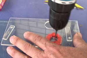 Как просверлить отверcтие в стекле в домашних условиях. Видео