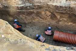 Днiпро виправляє помилки радянських будiвельникiв