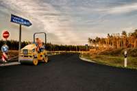 Cat® предлагает универсальные асфальтовые катки, весом от 2,5 до 2,9 т