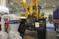 Строительную технику представили на агровыставке в Киеве