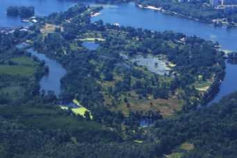 Комерцiйнiй структурi не дали незаконно заволодiти 43 га землi на островi Галерний