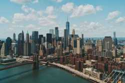 Нью-Йорк проваливается под весом своих небоскребов