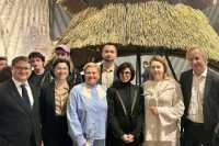 Мiнiстерка культури Францiї завiтала до українського павiльйону на Бiєнале у Венецiї