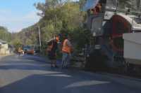 На кордонi Чернiвецької та Тернопiльської областей ремонтують дорогу