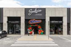 У Львовi вiдкрили торговий центр без розважальних зон