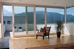 Как выглядят ручки для балконных дверей в 21-м веке. Фото