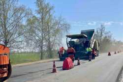 На Київщинi ремонтують пошкоджене дорожнє покриття