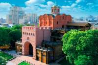 Киев с высоты птичьего полета: Центр и Золотые ворота. Видео