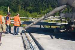 На Полтавщинi ремонтують шляхопровiд