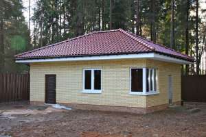 Строительство кирпичной бани: как начать работы и залить фундамент