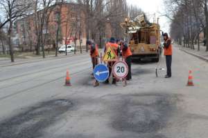 Кривой Рог заказал ремонт засекреченных дорог