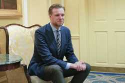 Запад не может решиться усилить позицию Украины