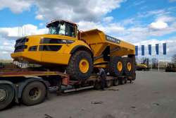 В Донецкую область отправили новый самосвал Volvo