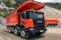 В Украине представили новейший карьерный самосвал