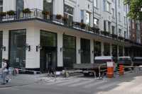 Власникiв готелю "Днiстер" в Iвано-Франкiвську зобов'язали розiсклити колонаду