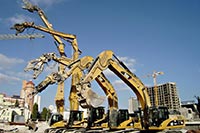 Киев начал прощаться с незаконным строительством