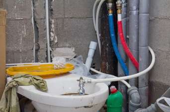 Что такое временная сантехника и строительный унитаз. Видео