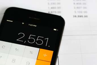 Нужно ли тратить деньги на утепление фасада