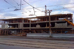 В Ивано-Франковске строитель ТЦ оттяпал лишнюю землю