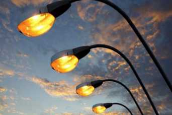 У Харковi вдень вимикатимуть вуличне освiтлення