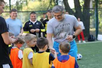 На Виноградаре построили спортплощадку