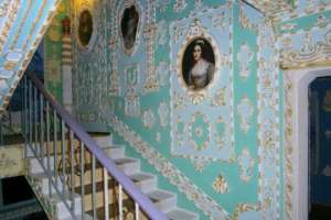 Как в Киеве из «хрущевки» сделали французский дворец 17-го века. Фото