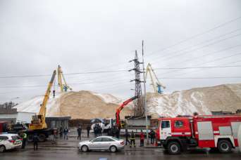 В Киеве демонтировали 300 опасных объектов